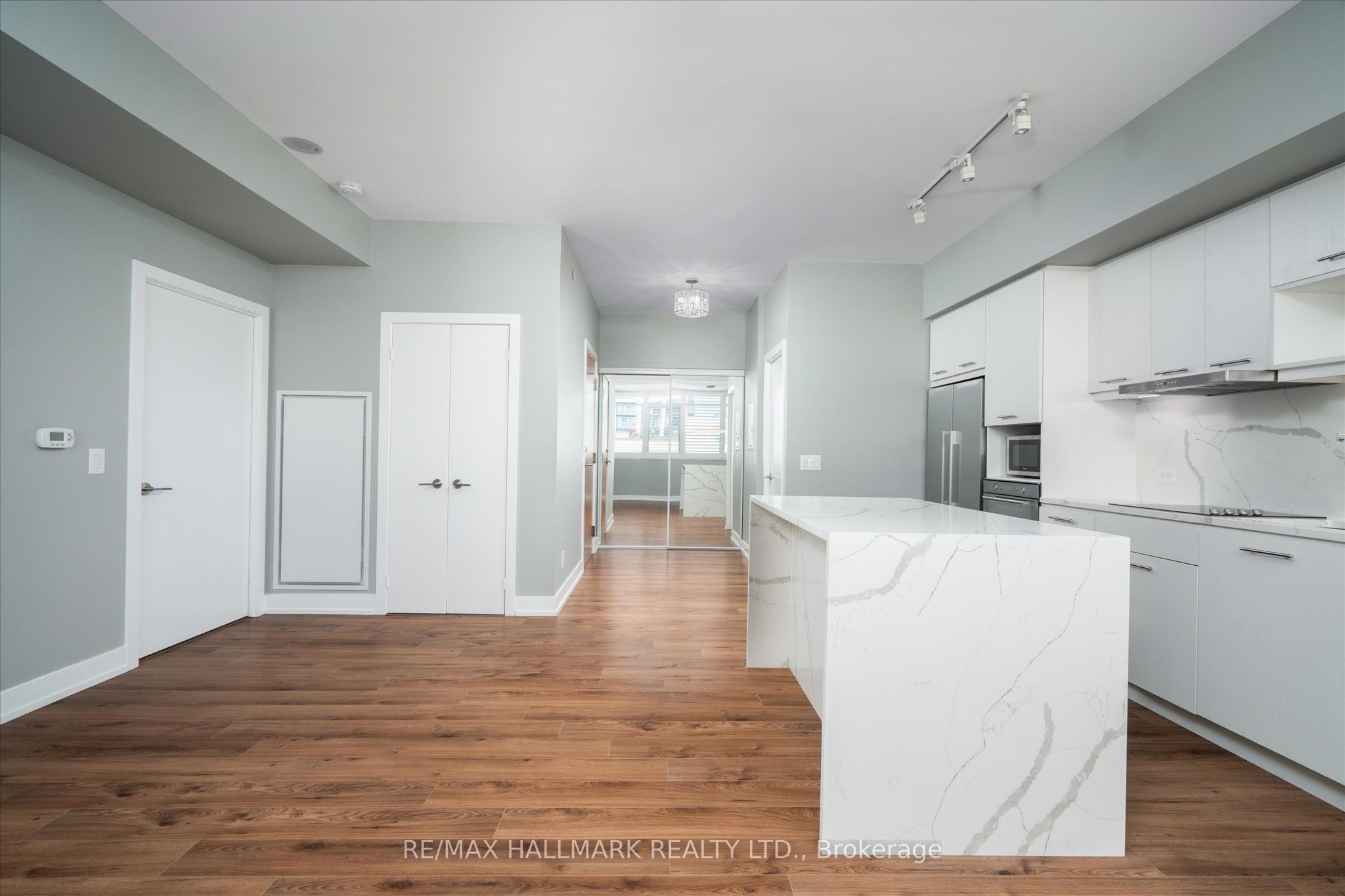 170 Chiltern Hill Road, #208