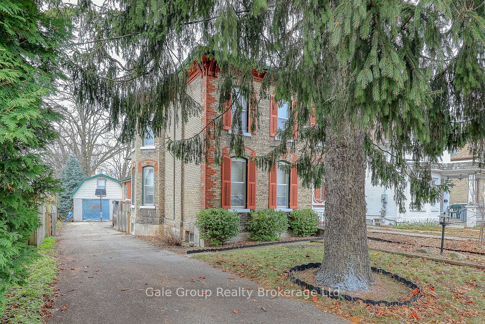 13 Oxford Street, Woodstock, ON N4S 6A2
