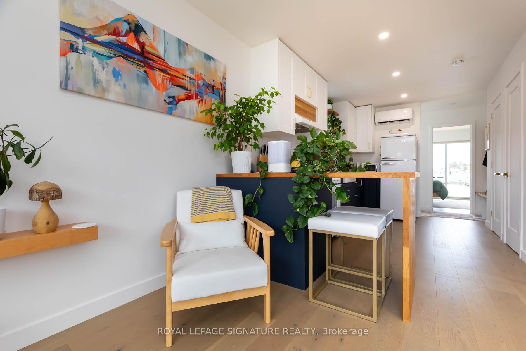 1 Bedroom Condo at 7 Brimley,  Toronto For sale