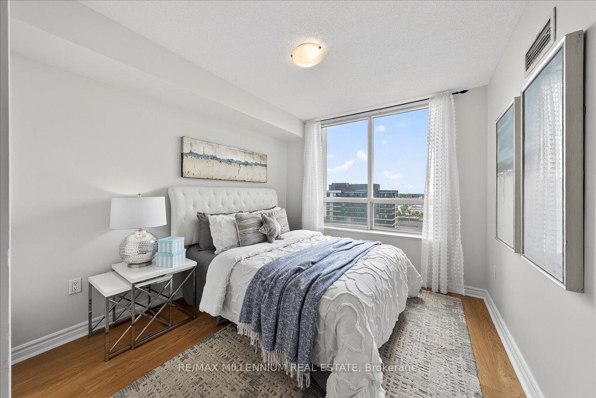 2 Bedrooms Condo at 125 Omni, Toronto For sale