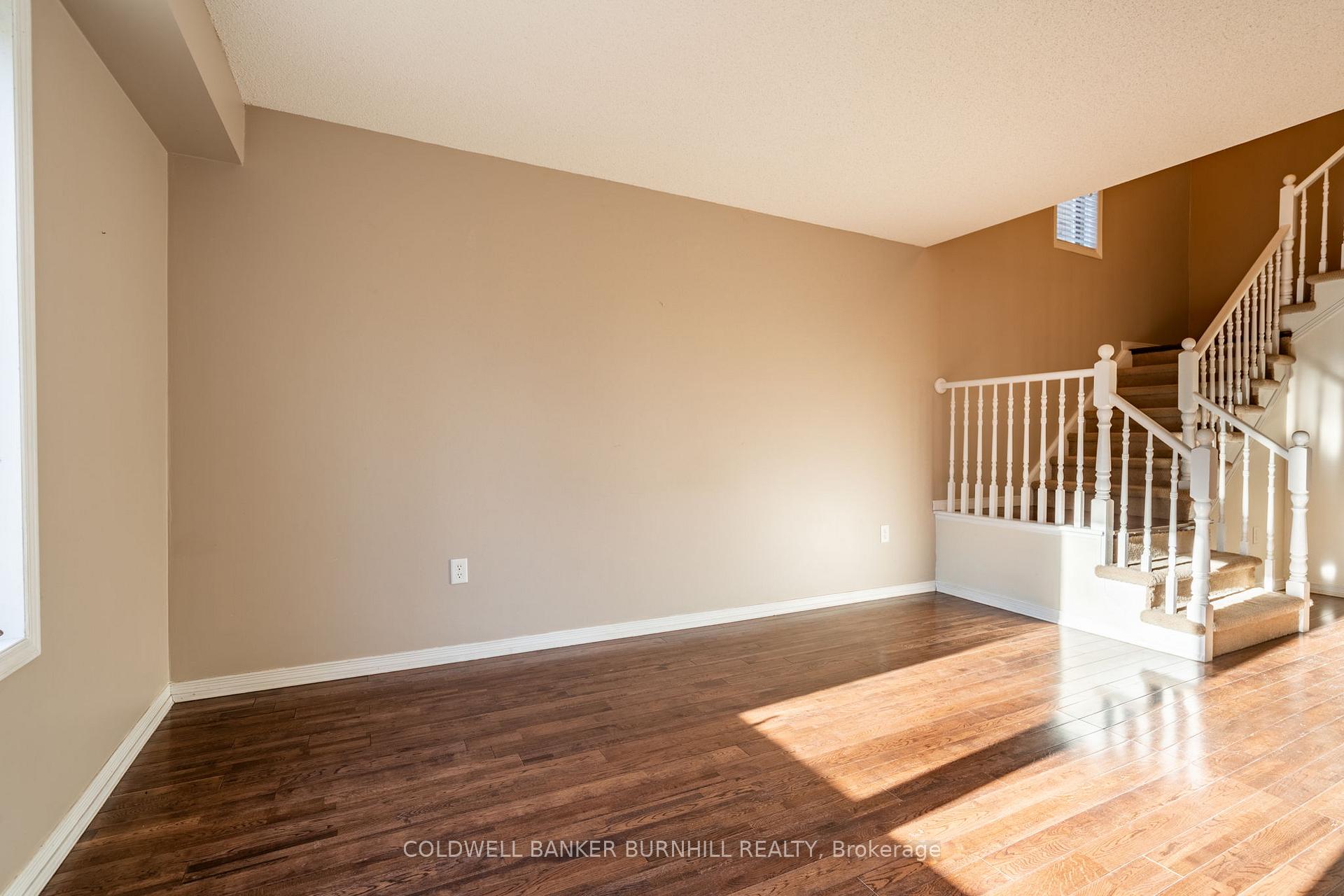 3 Bedrooms Condo at 1276 SILVAN FOREST,  Burlington For sale