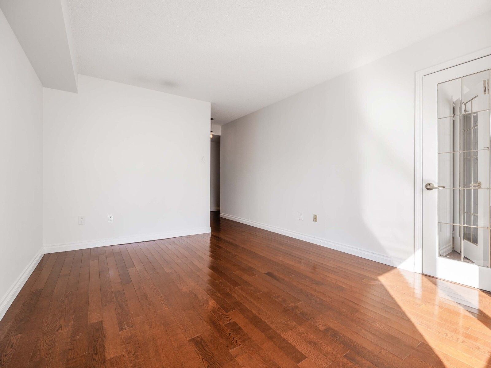 5640 Yonge Street 608