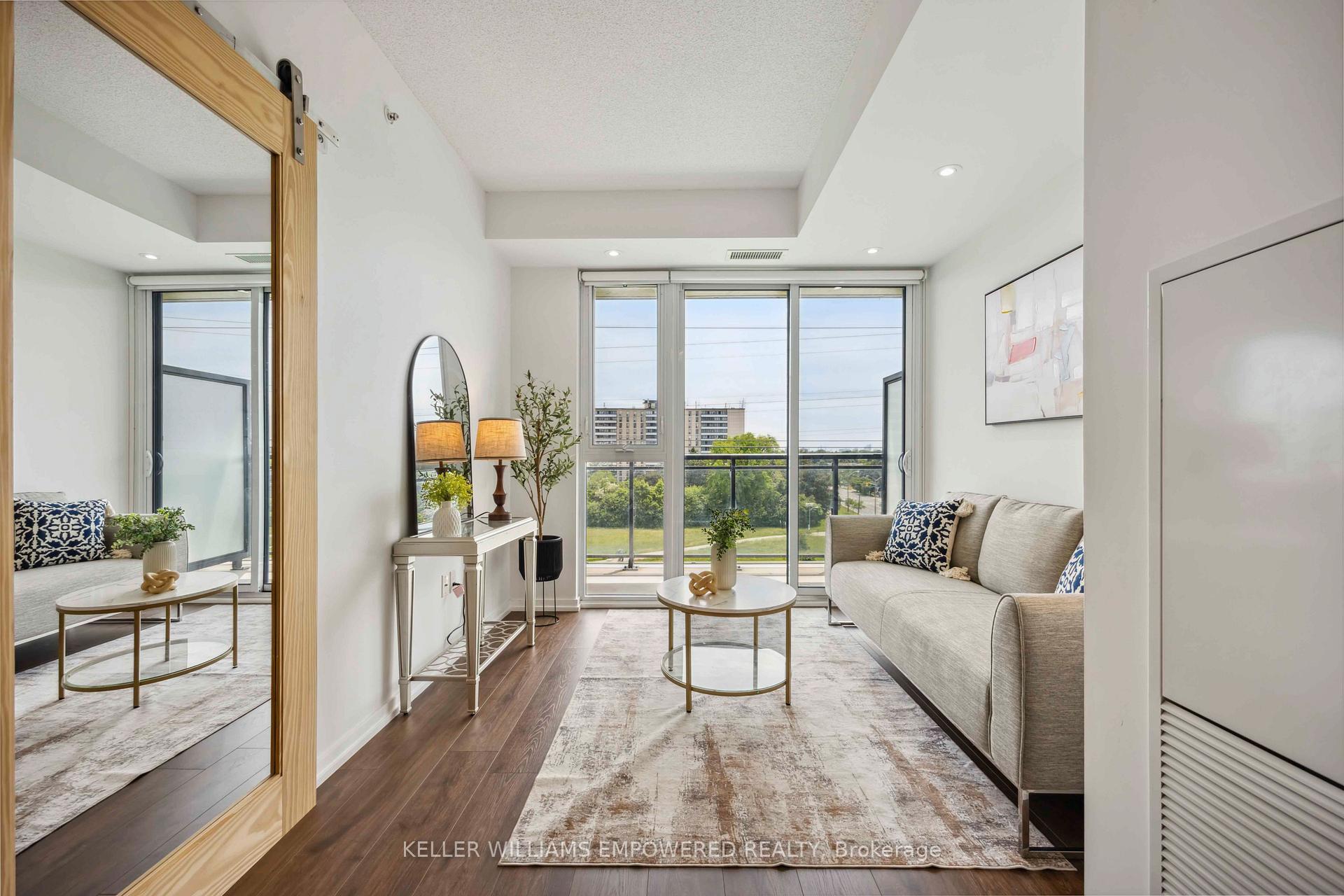 3 Bedrooms Condo at 3237 Bayview, Toronto For sale