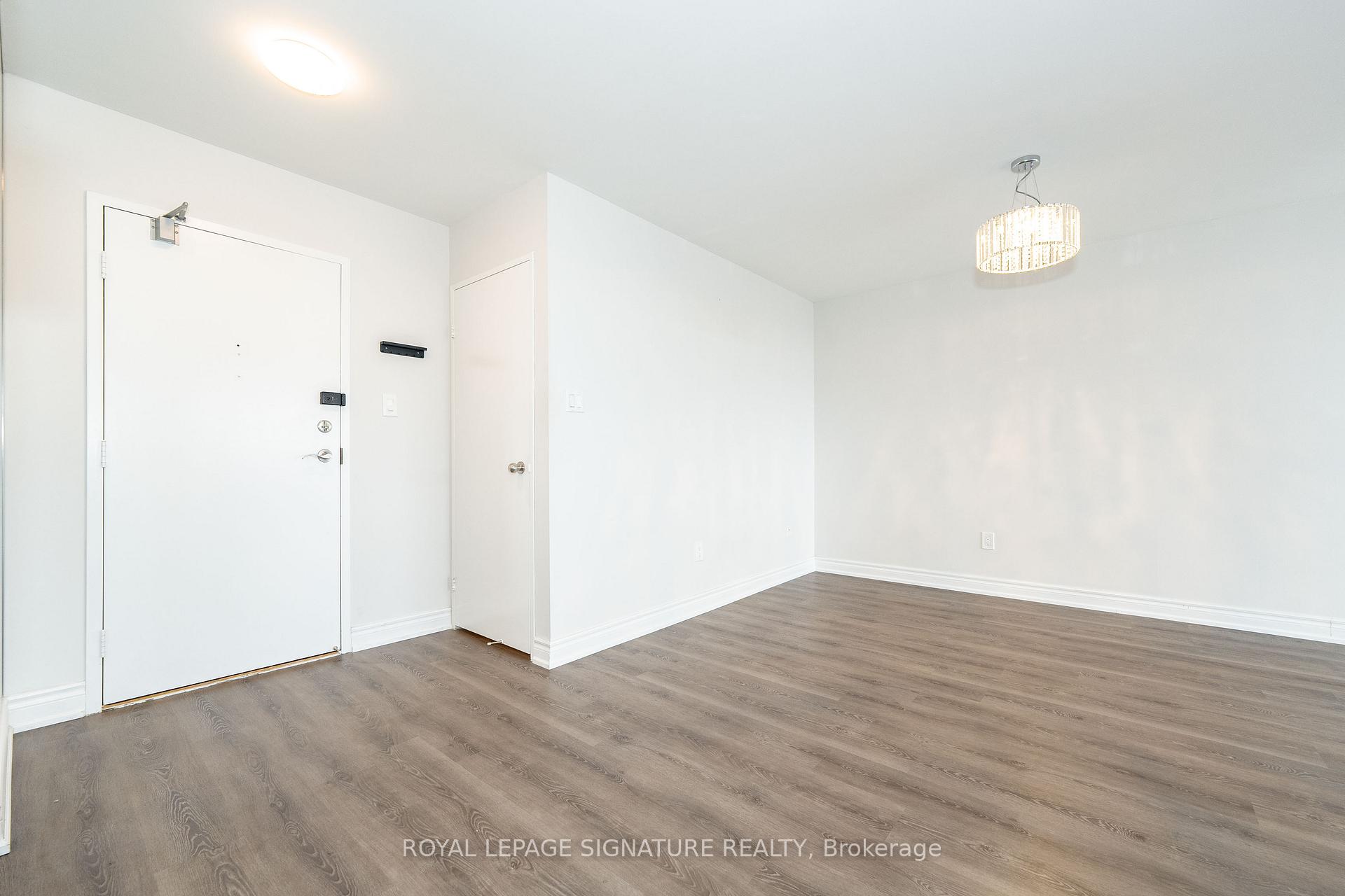 3 Bedrooms Condo at 3151 Bridletowne, Toronto For sale
