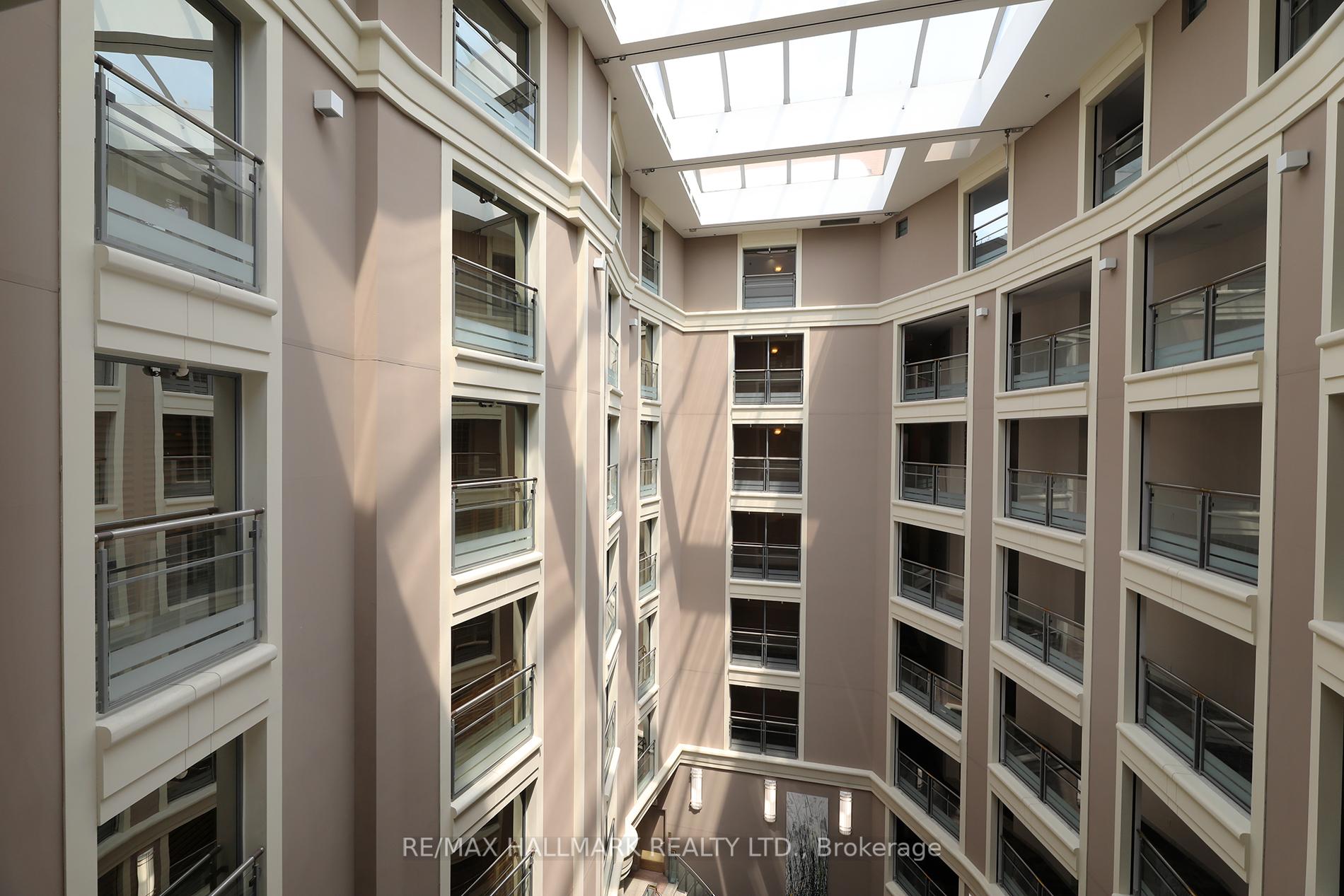 2 Bedrooms Condo at 2727 Yonge, Toronto For sale