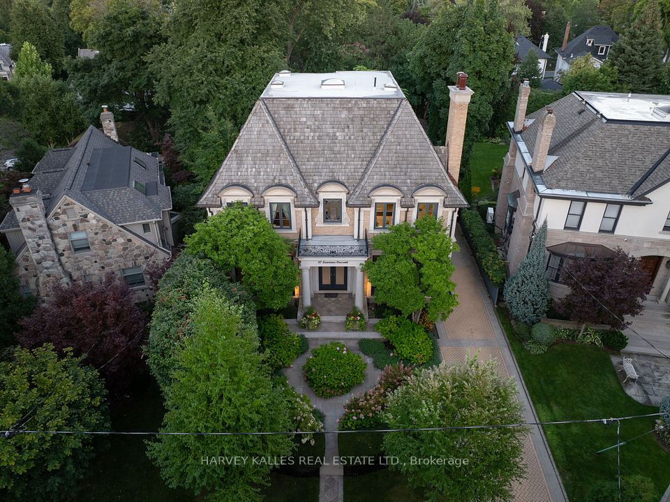 50 Lawrence Crescent