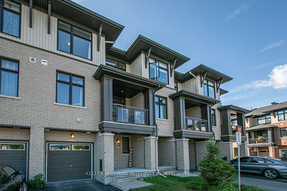 204 Baltic Private, BlossomParkAirportandArea, ON K4M 0E2