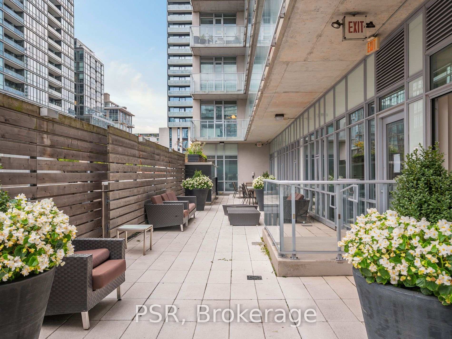 1 Bedroom Condo at 375 King, Toronto For sale
