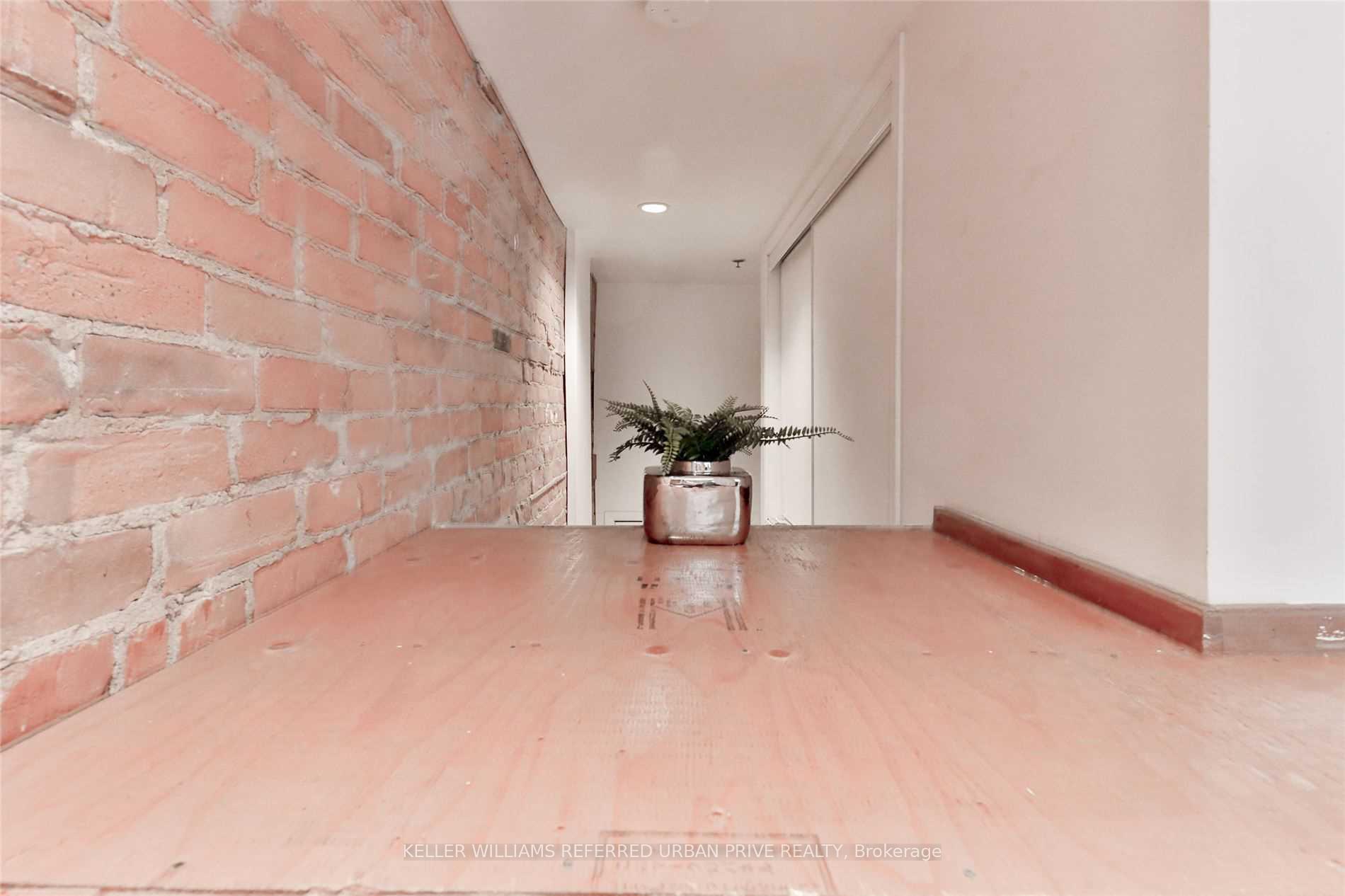 Condo at 915 King, Toronto For sale
