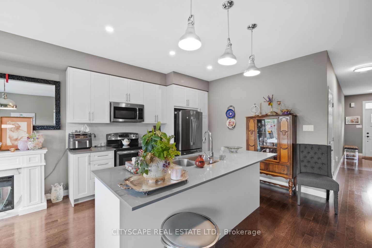 765 Banks Crescent