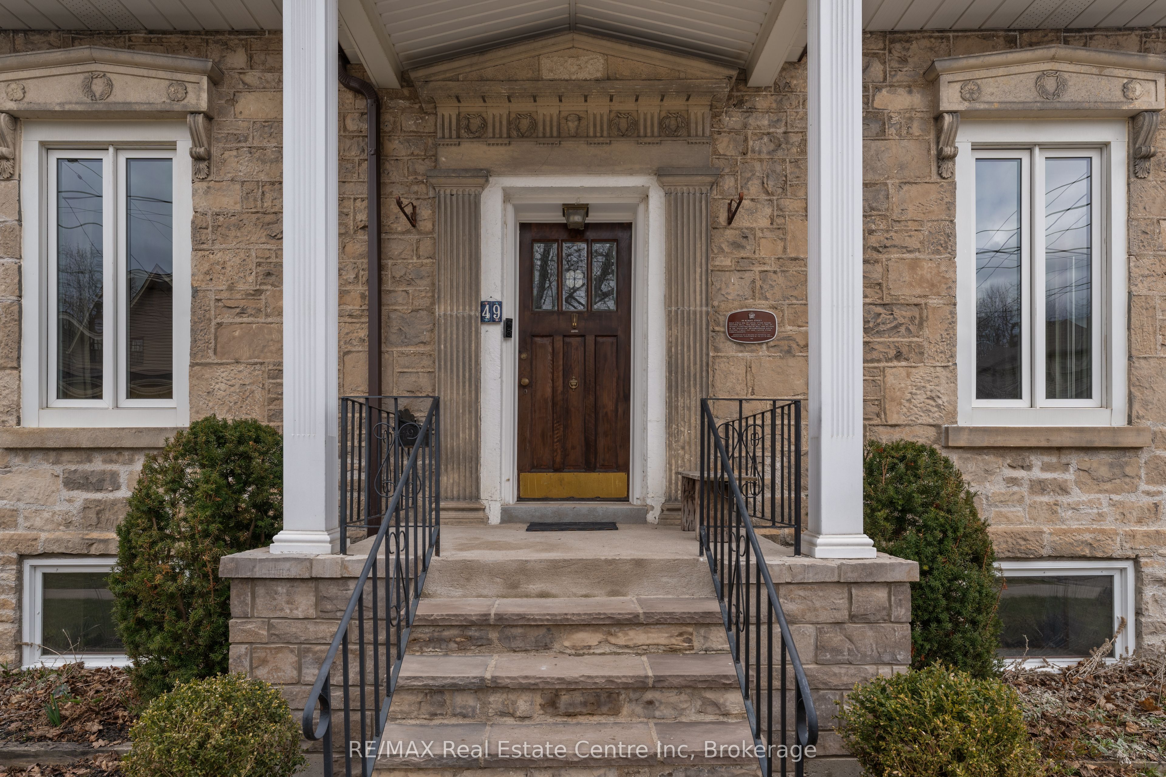 49 Albert Street, Guelph, ON N1G 1C7