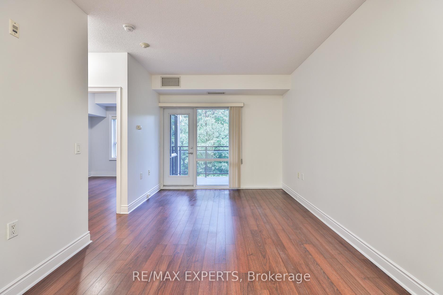 2 Bedrooms Condo at 8201 Islington, Vaughan For sale