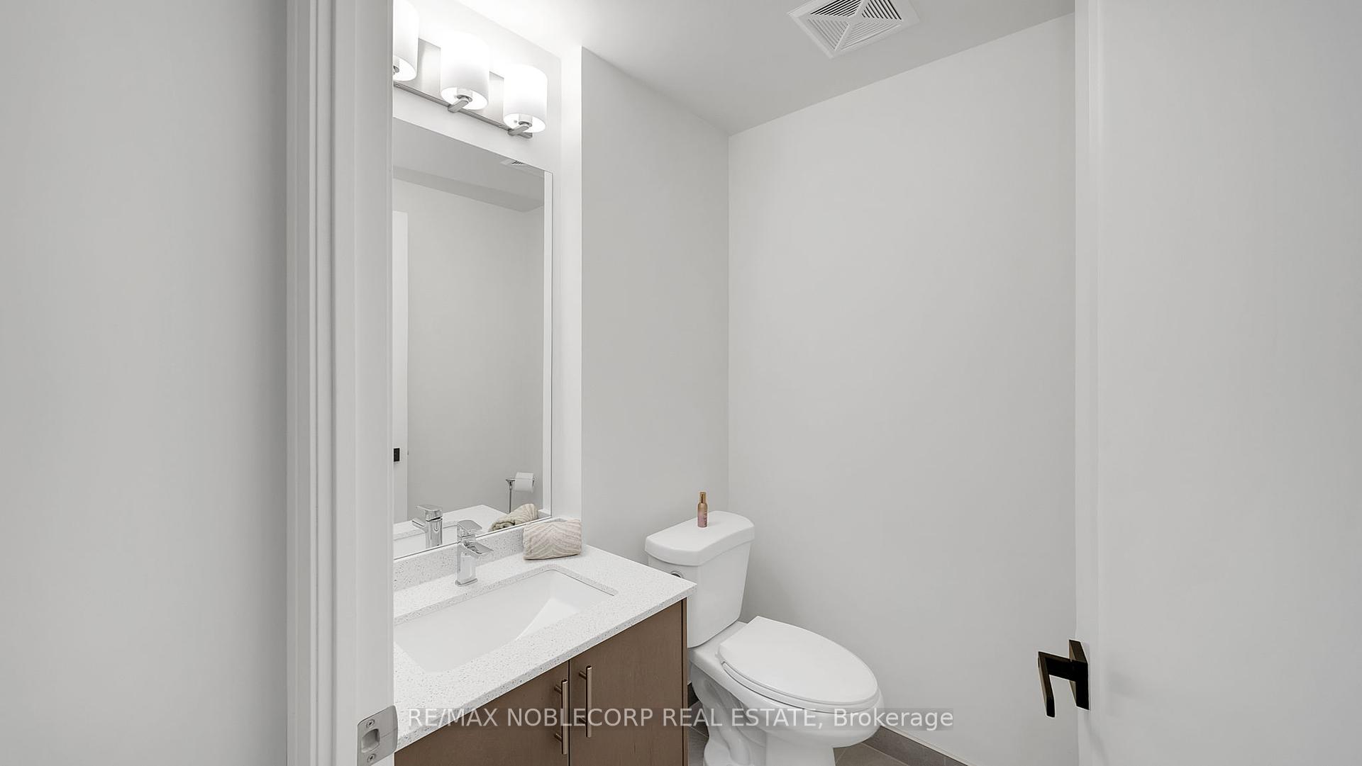 2 Bedrooms Condo at 9000 Jane, Vaughan For sale