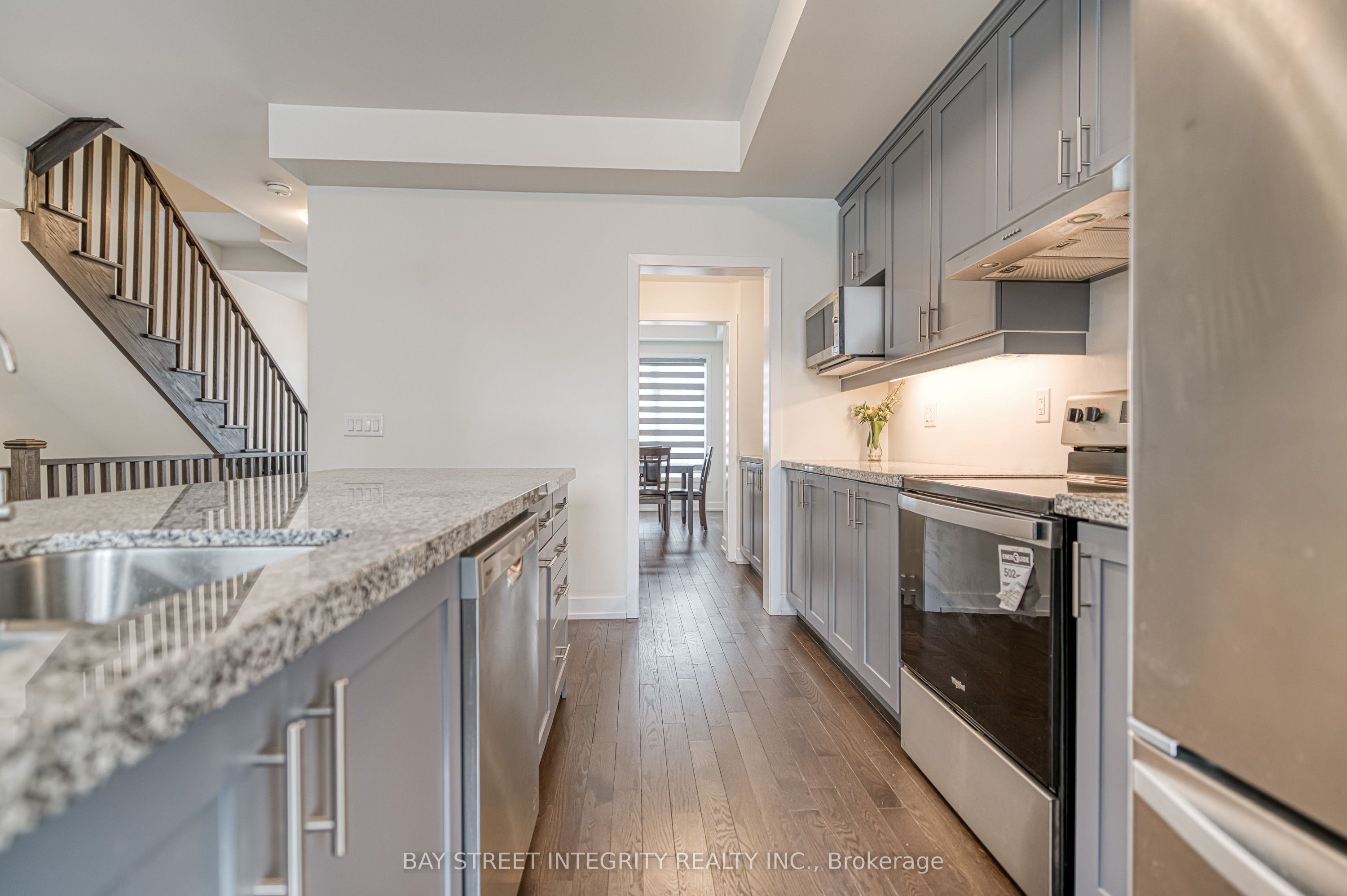 94 Guardhouse Crescent