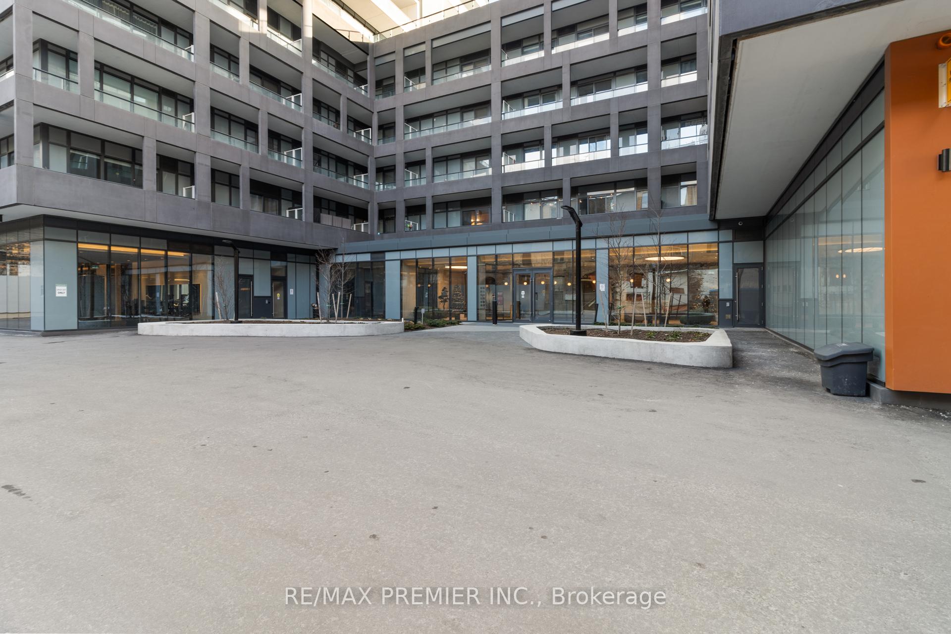 1 Bedroom Condo at 9 Tecumseth, Toronto For sale