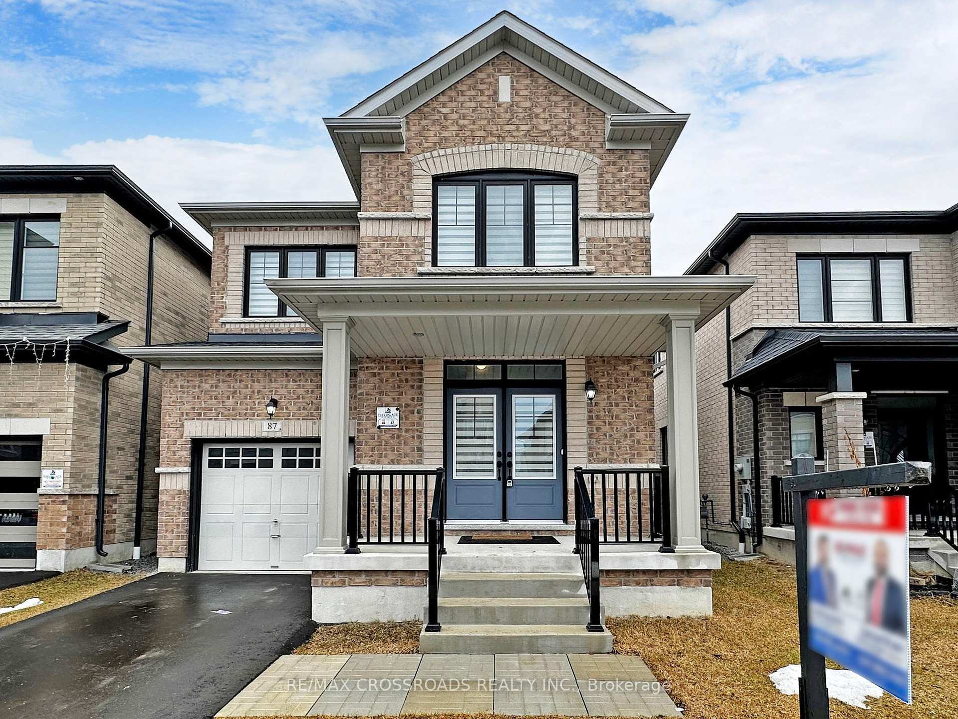 87 Conarty Crescent, Whitby, ON L1P 2A9
