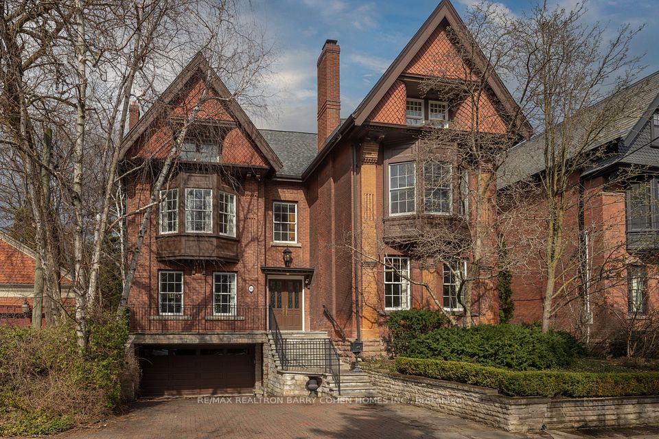 10 Pine Hill