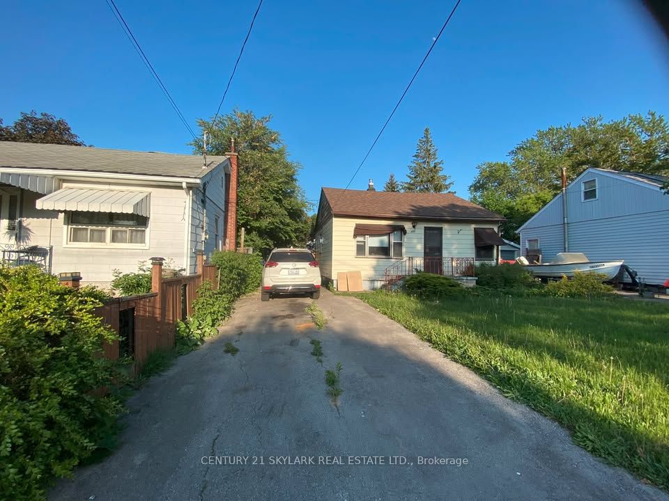 152 Selkirk Avenue, Hamilton, ON L8H 5M2