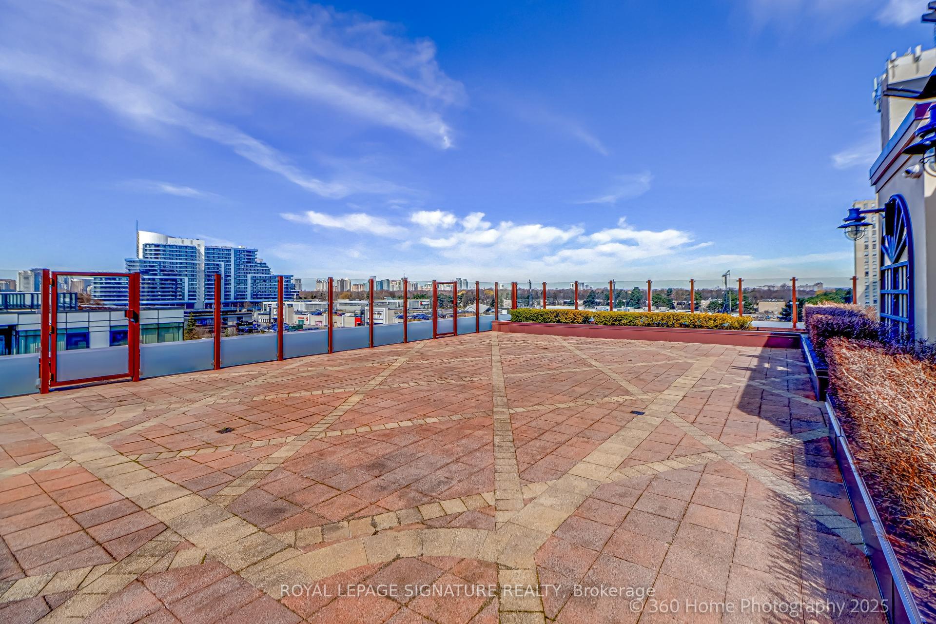 Condo at 27 Rean,  Toronto For sale