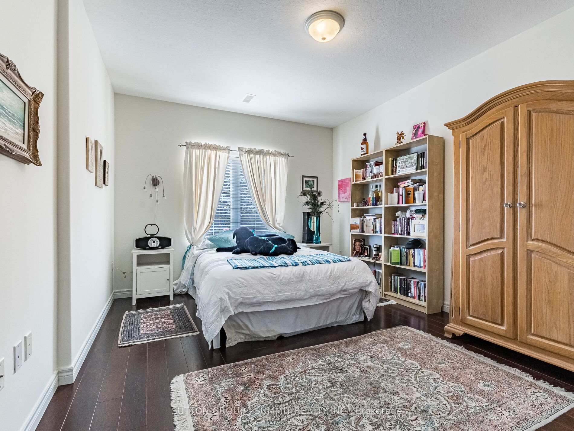 3 Bedrooms Condo at 484 Millen, Hamilton For sale