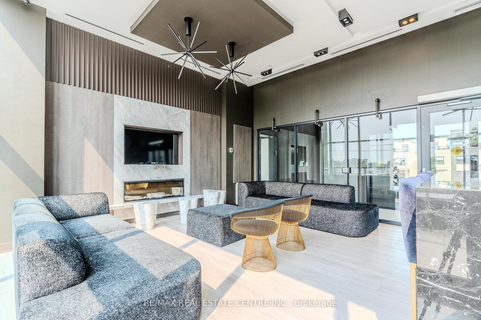 1 Bedroom Condo at 1119 Cooke, Burlington For sale