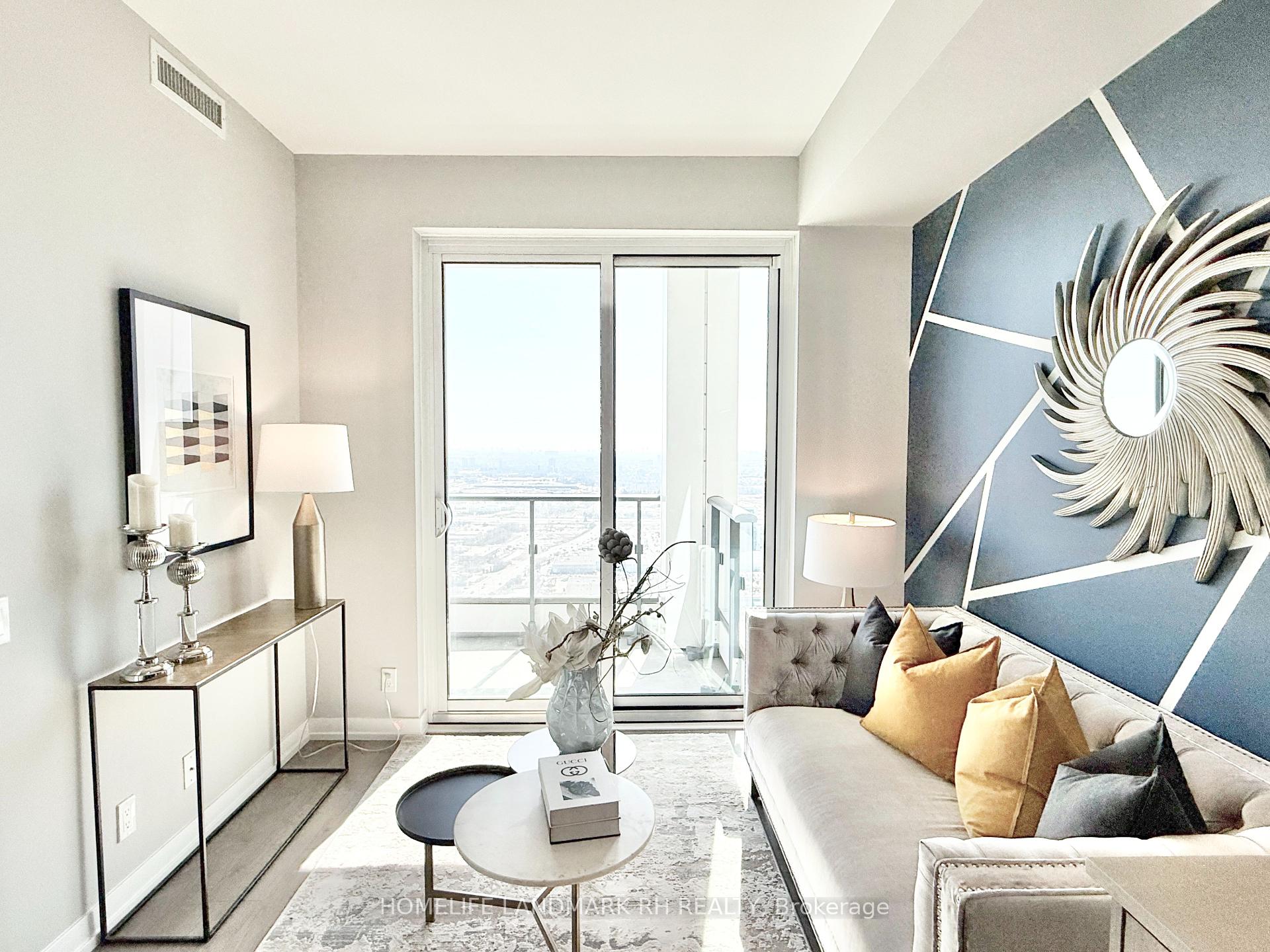 3 Bedrooms Condo at 950 Portage, Vaughan For sale