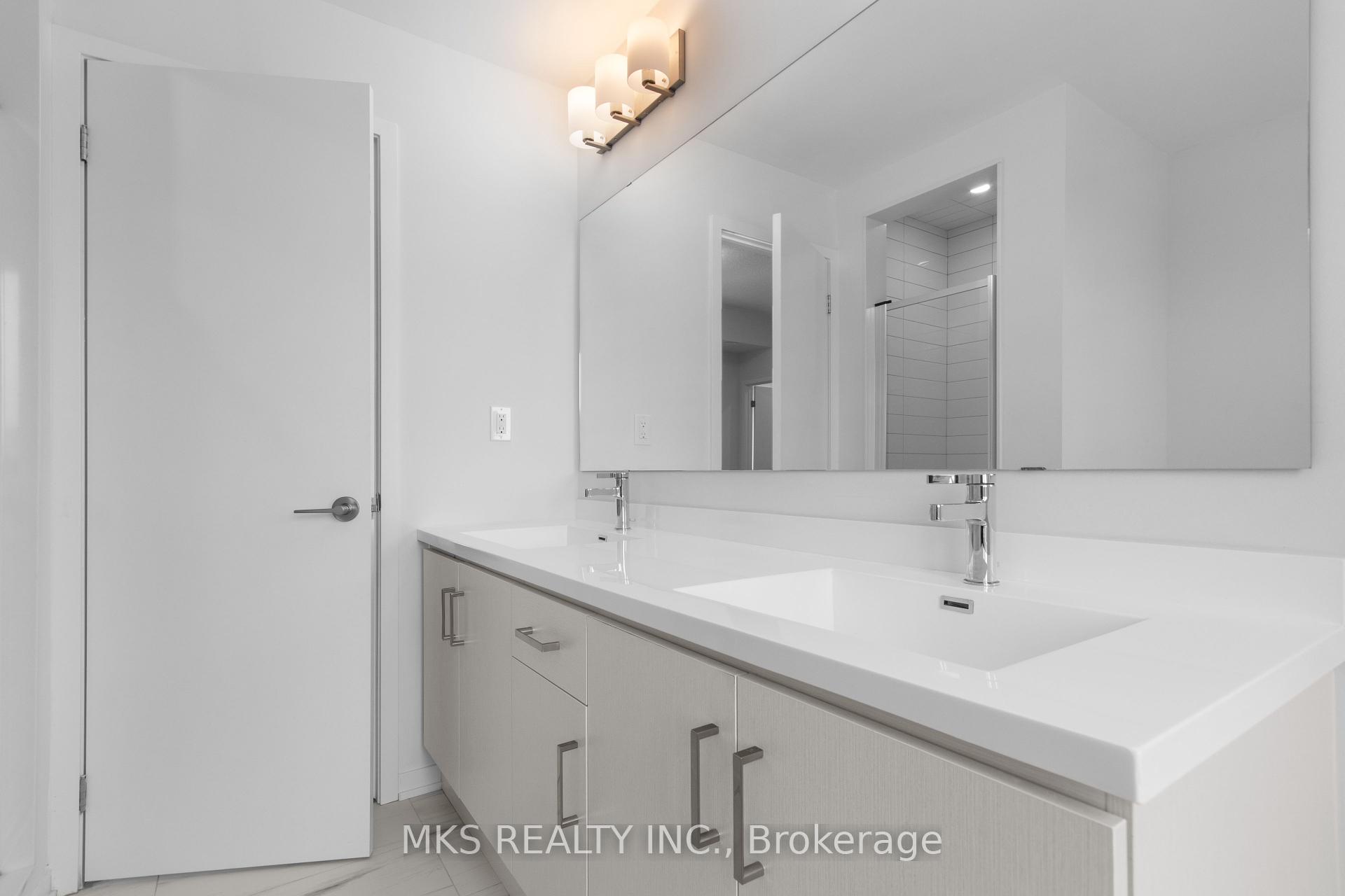 3 Bedrooms Condo at 23 Mable Smith,  Vaughan For sale