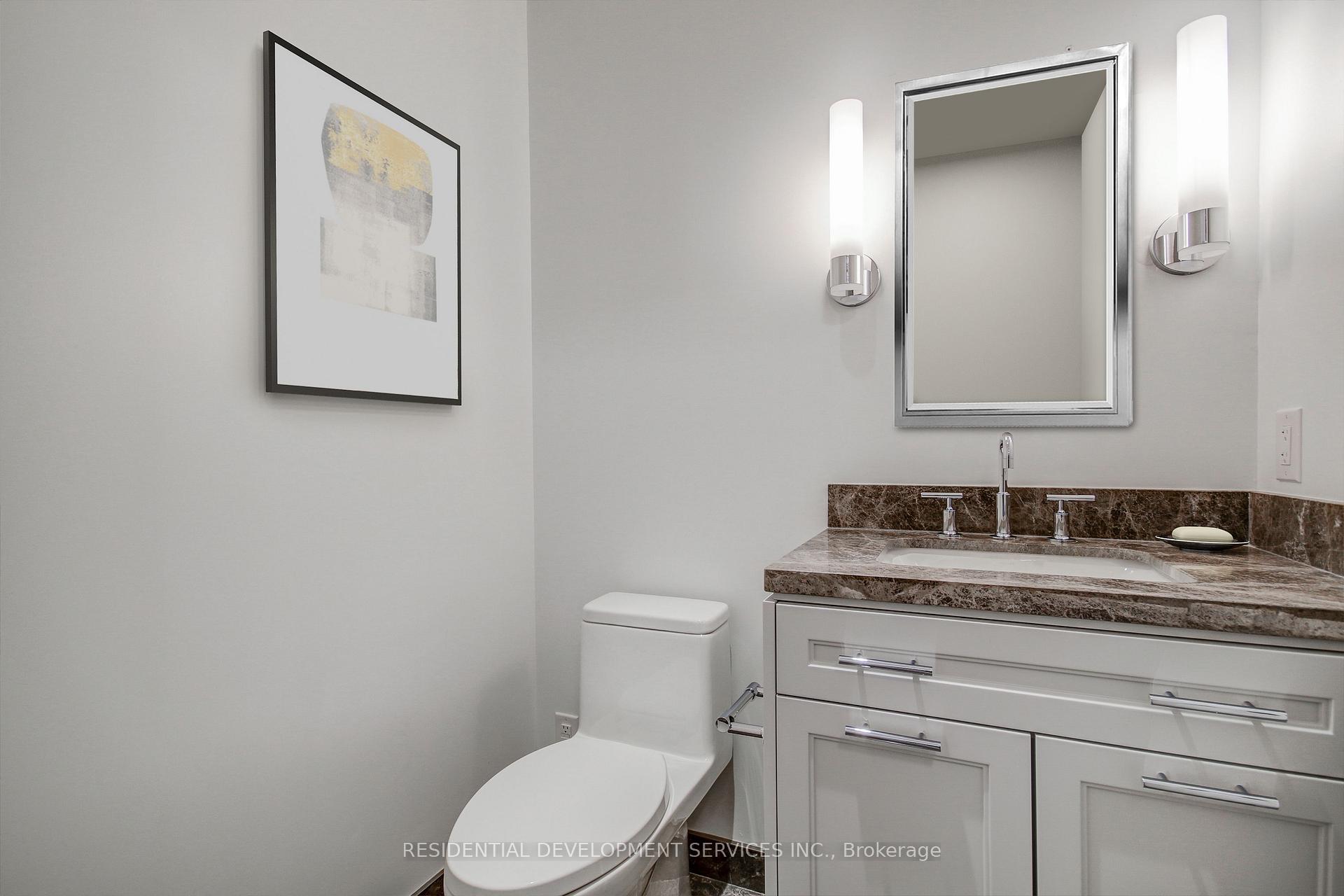 2 Bedrooms Condo at 1 Strathgowan, Toronto For sale