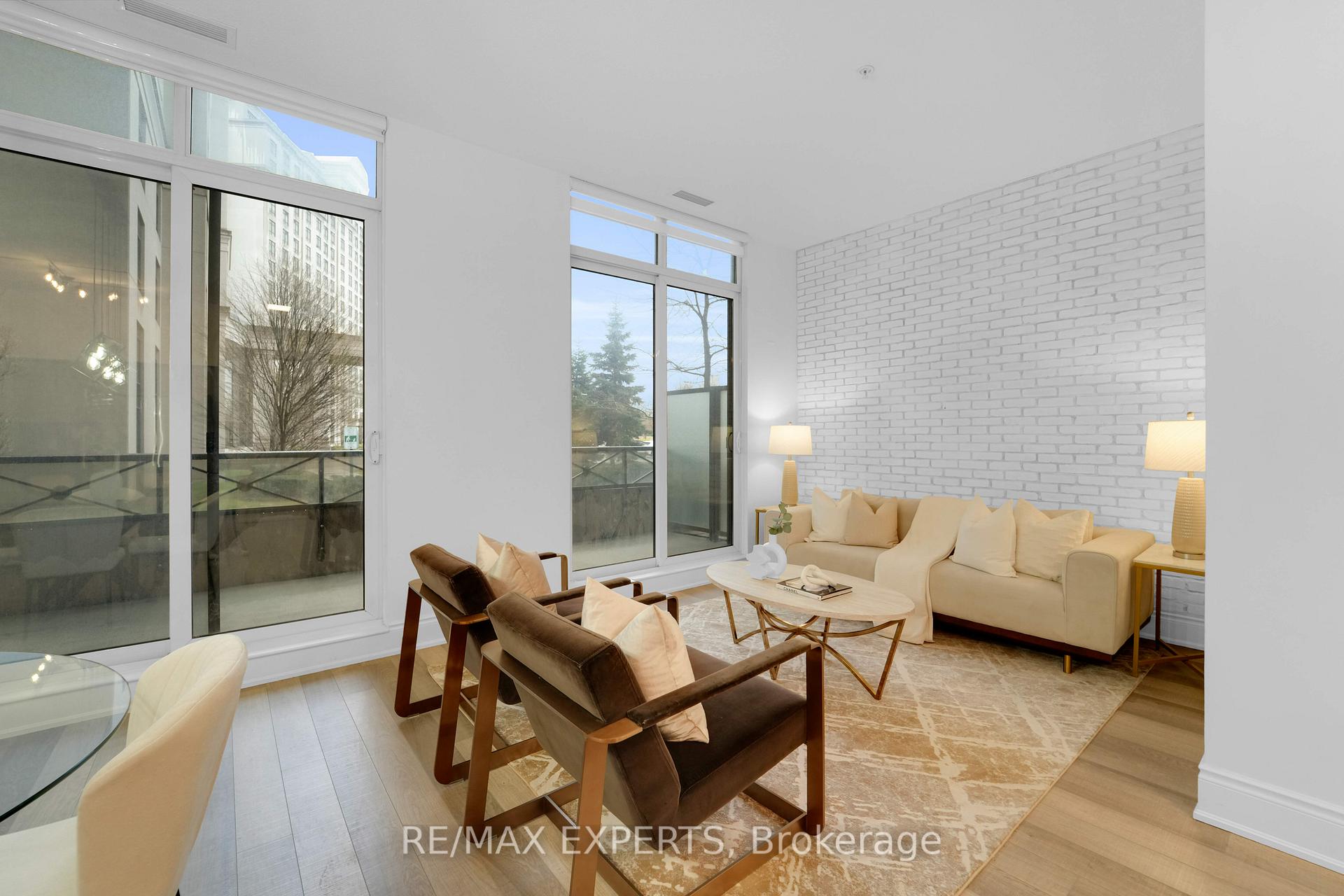 1 Bedroom Condo at 9255 JANE,  Vaughan For sale