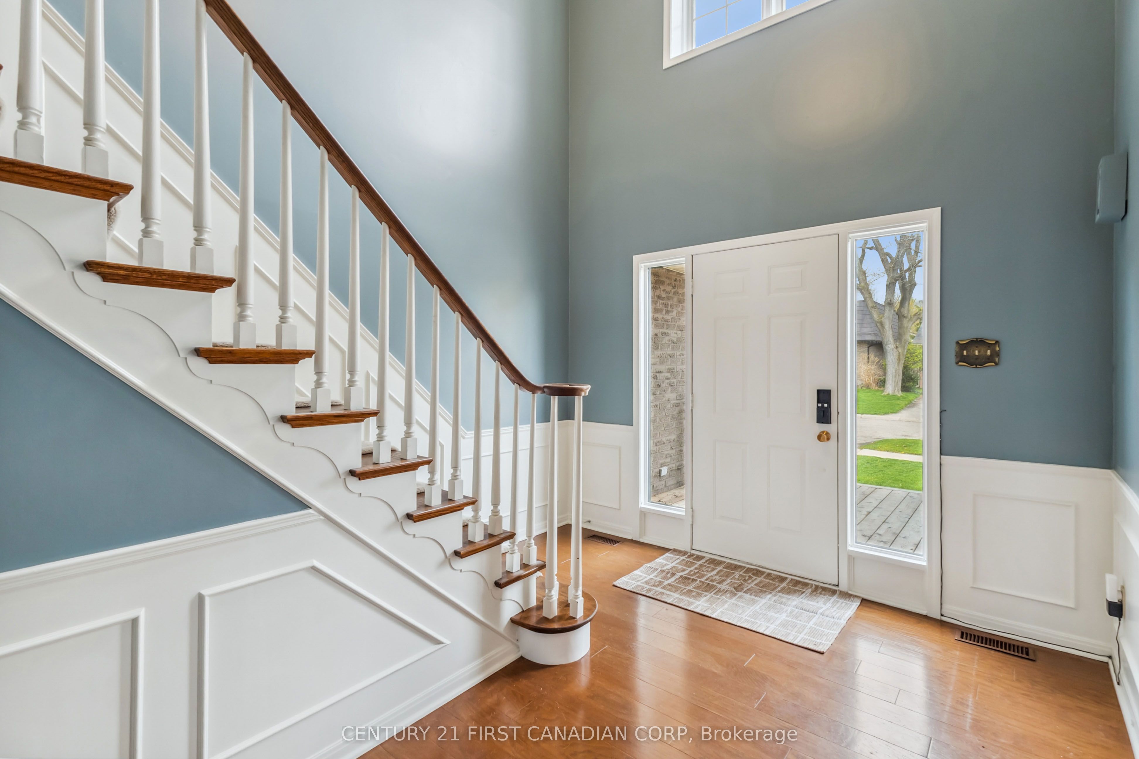 102 Blackthorne Crescent, London South, ON N6J 4B5