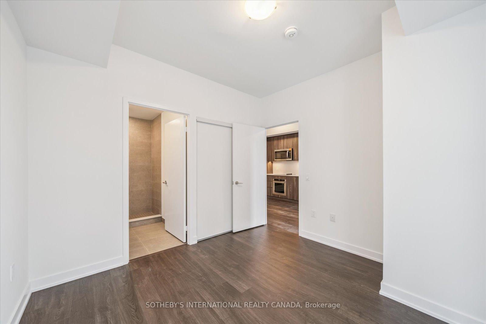 2 Bedrooms Condo at 15 Richardson, Toronto For sale