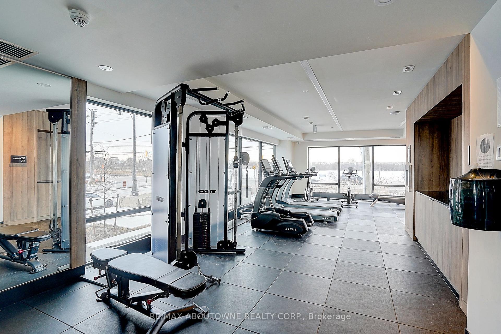 1 Bedroom Condo at 335 Wheat Boom,  Oakville For sale