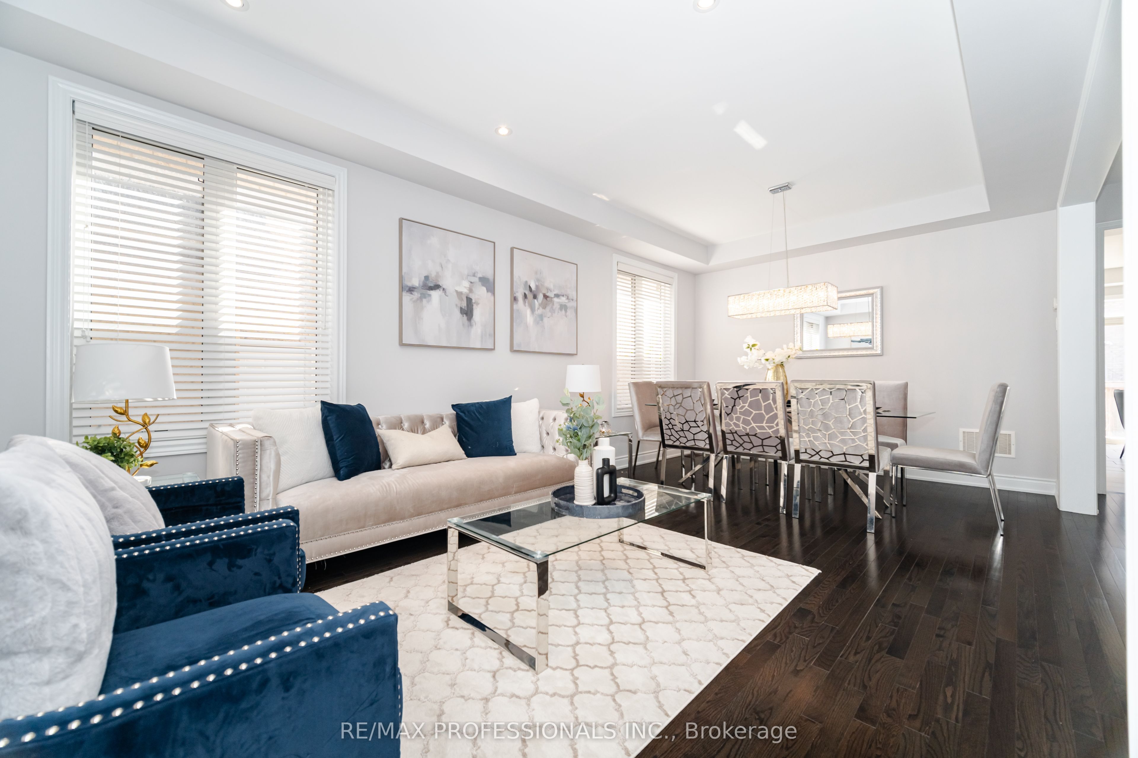 35 Lampman Crescent