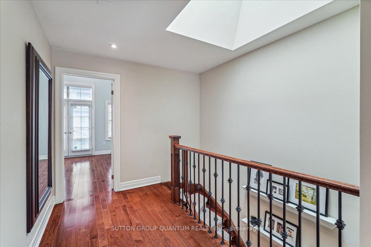 2 Bedrooms Condo at 2378 Marine, Oakville For sale
