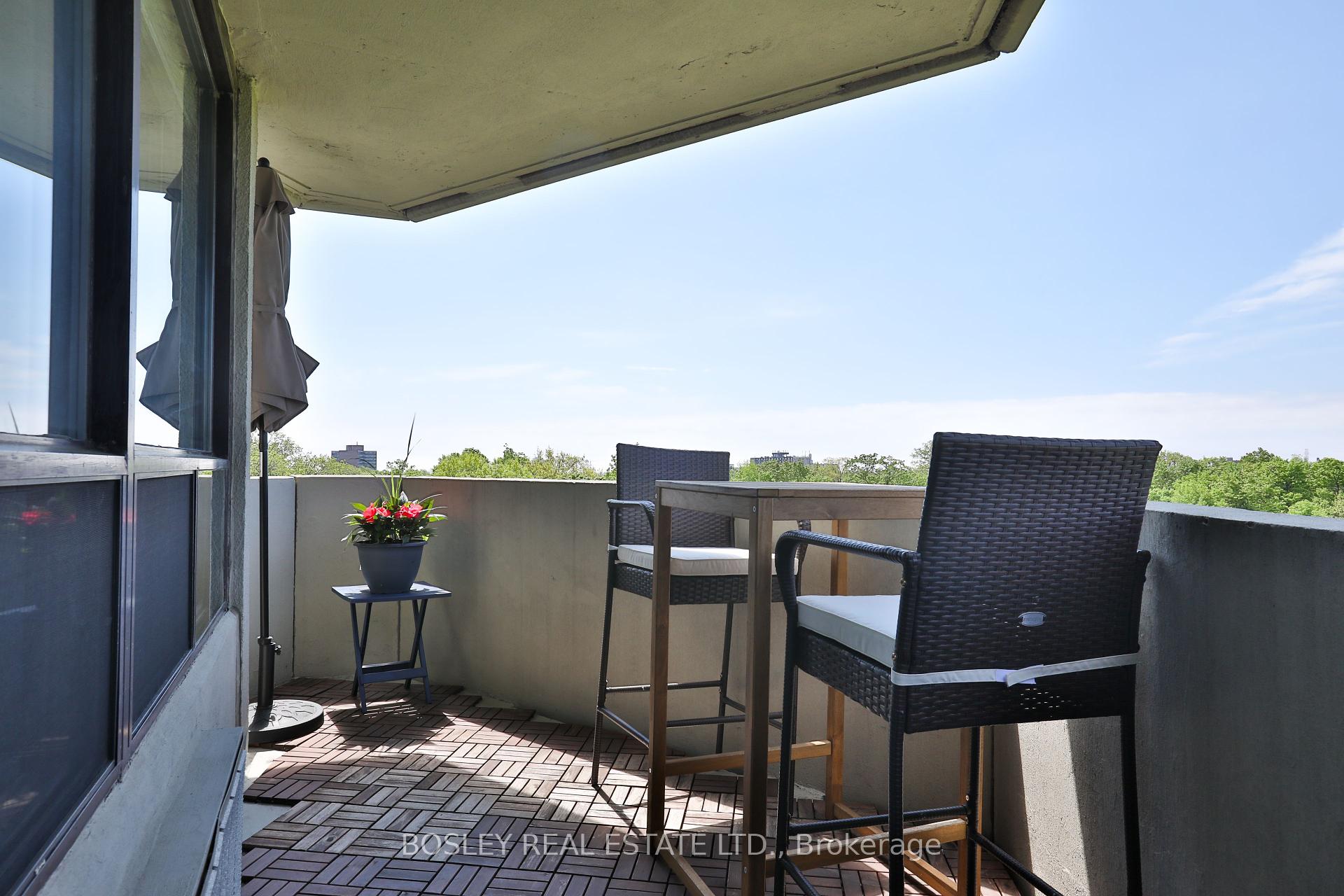 2 Bedrooms Condo at 284 Mill, Toronto For sale