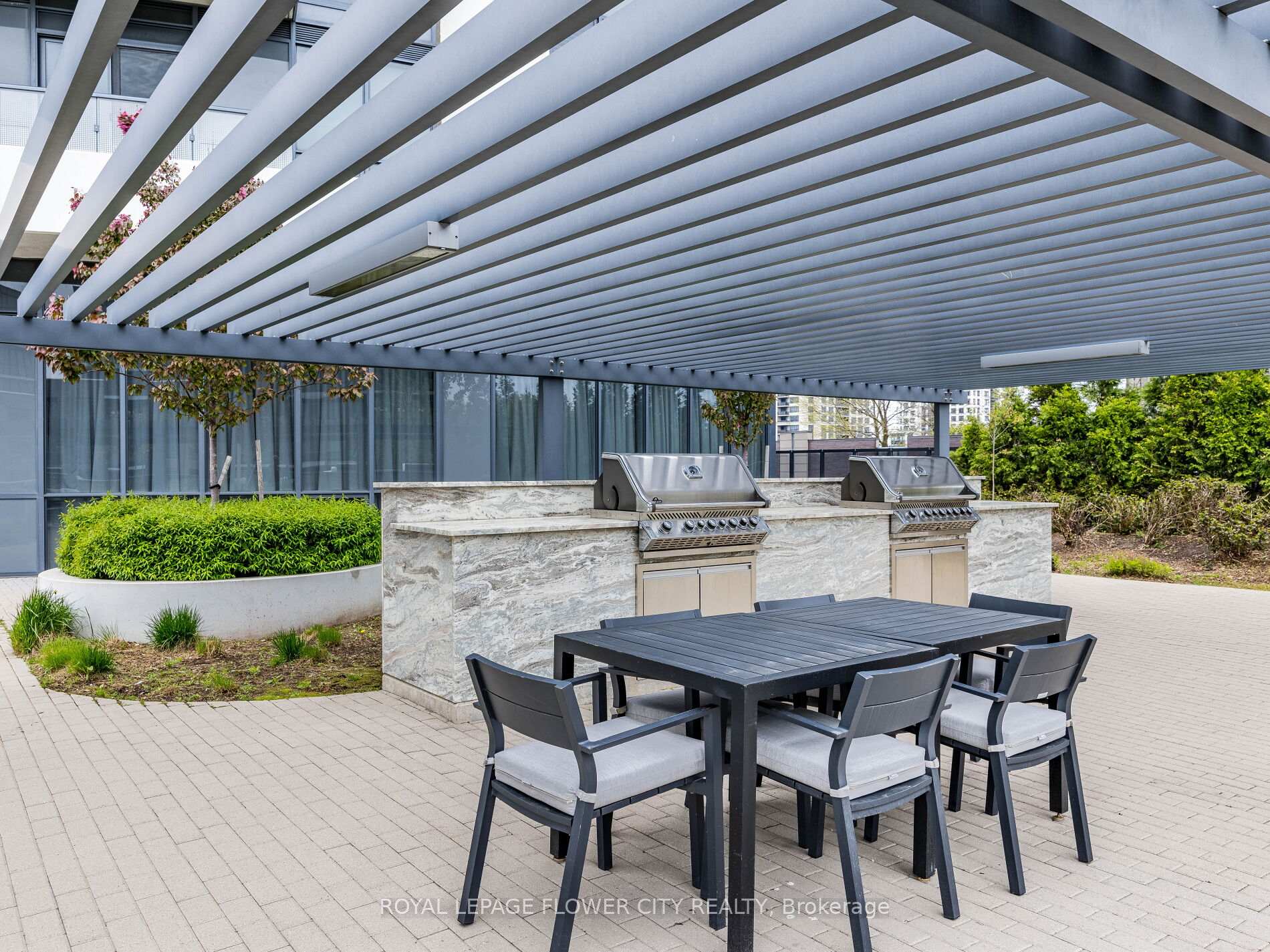 1 Bedroom Condo at 30 Gibbs, Toronto For sale