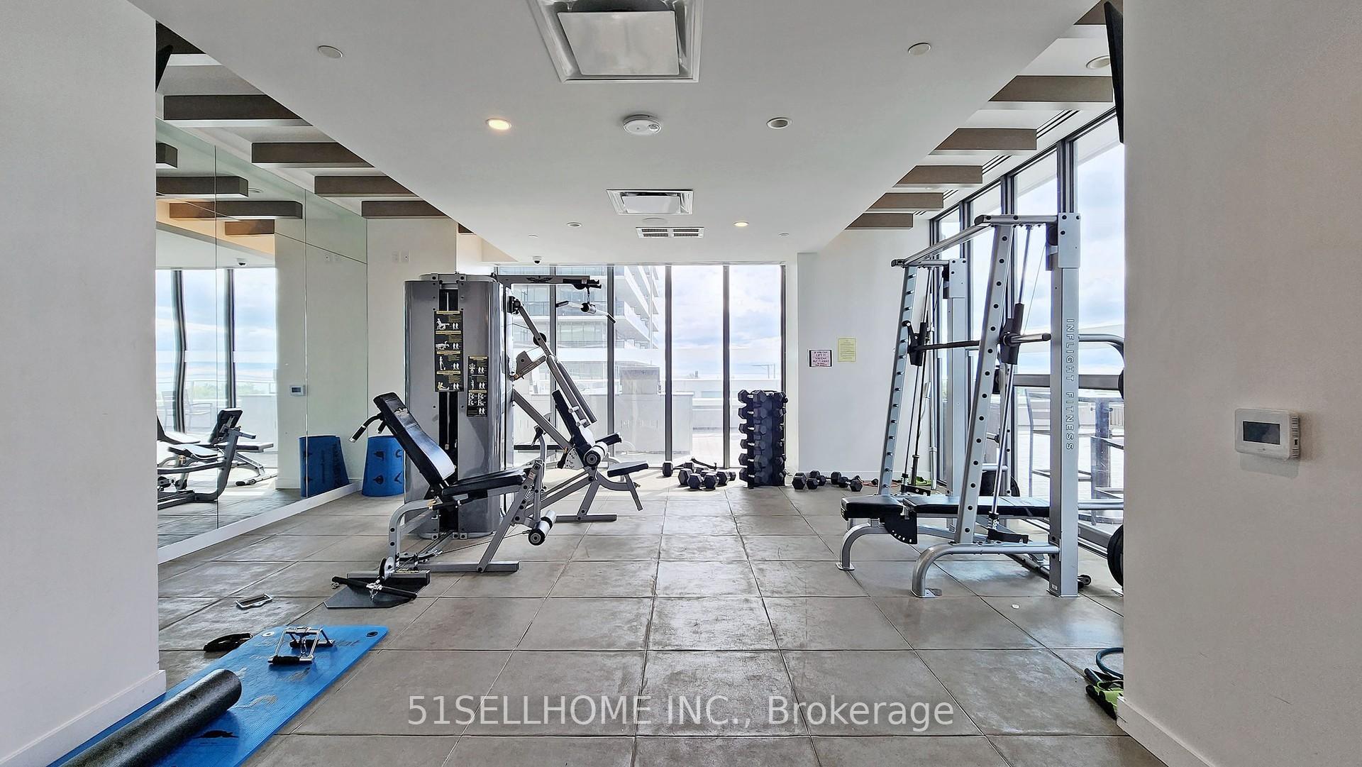 2 Bedrooms Condo at 70 Annie Craig, Toronto For sale