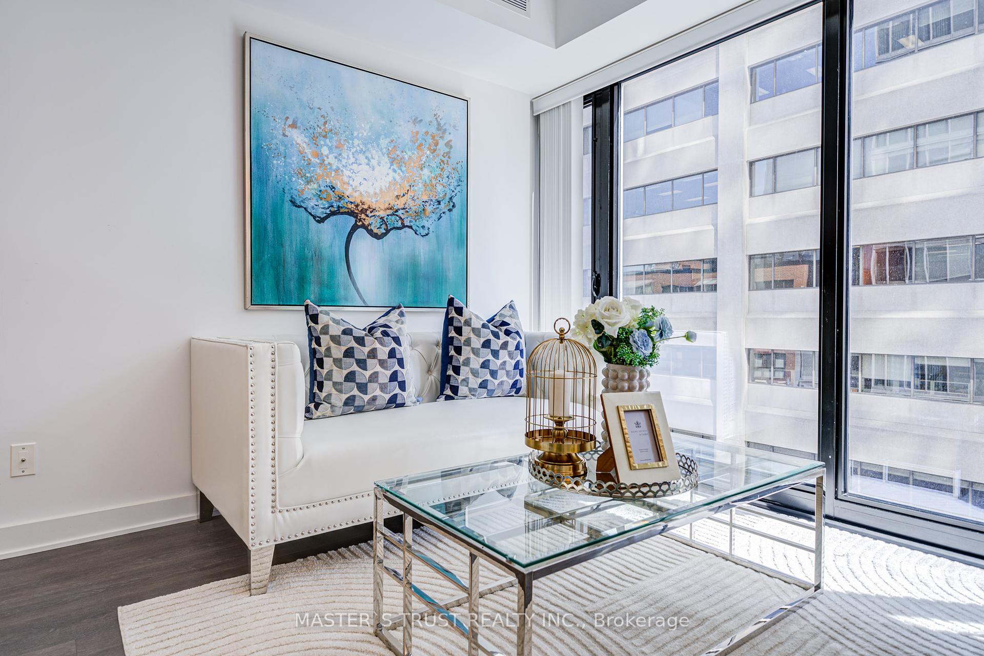1 Bedroom Condo at 188 Cumberland, Toronto For sale