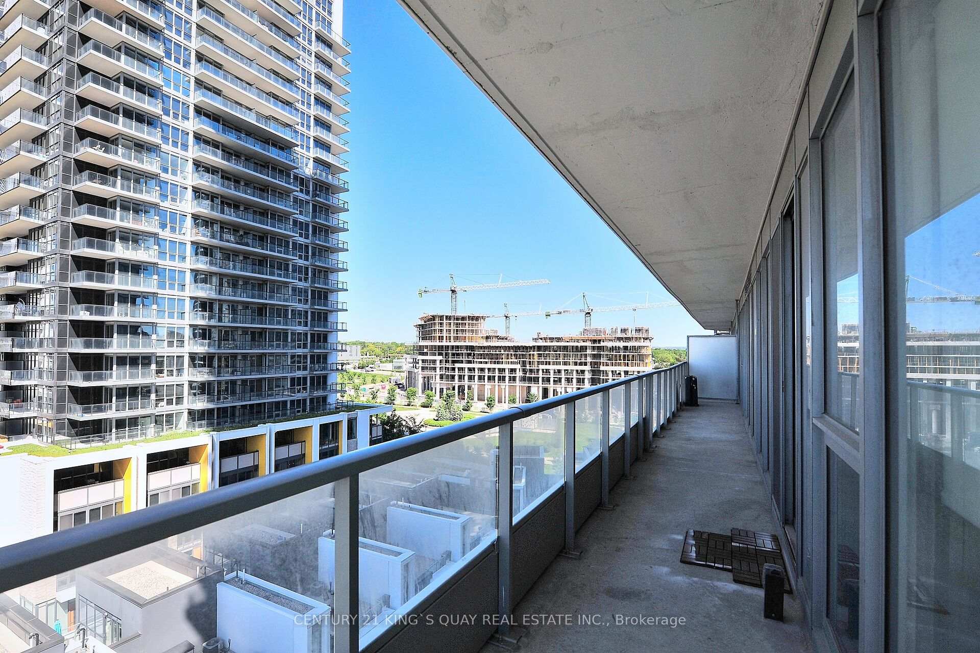 3 Bedrooms Condo at 115 McMahon, Toronto For sale