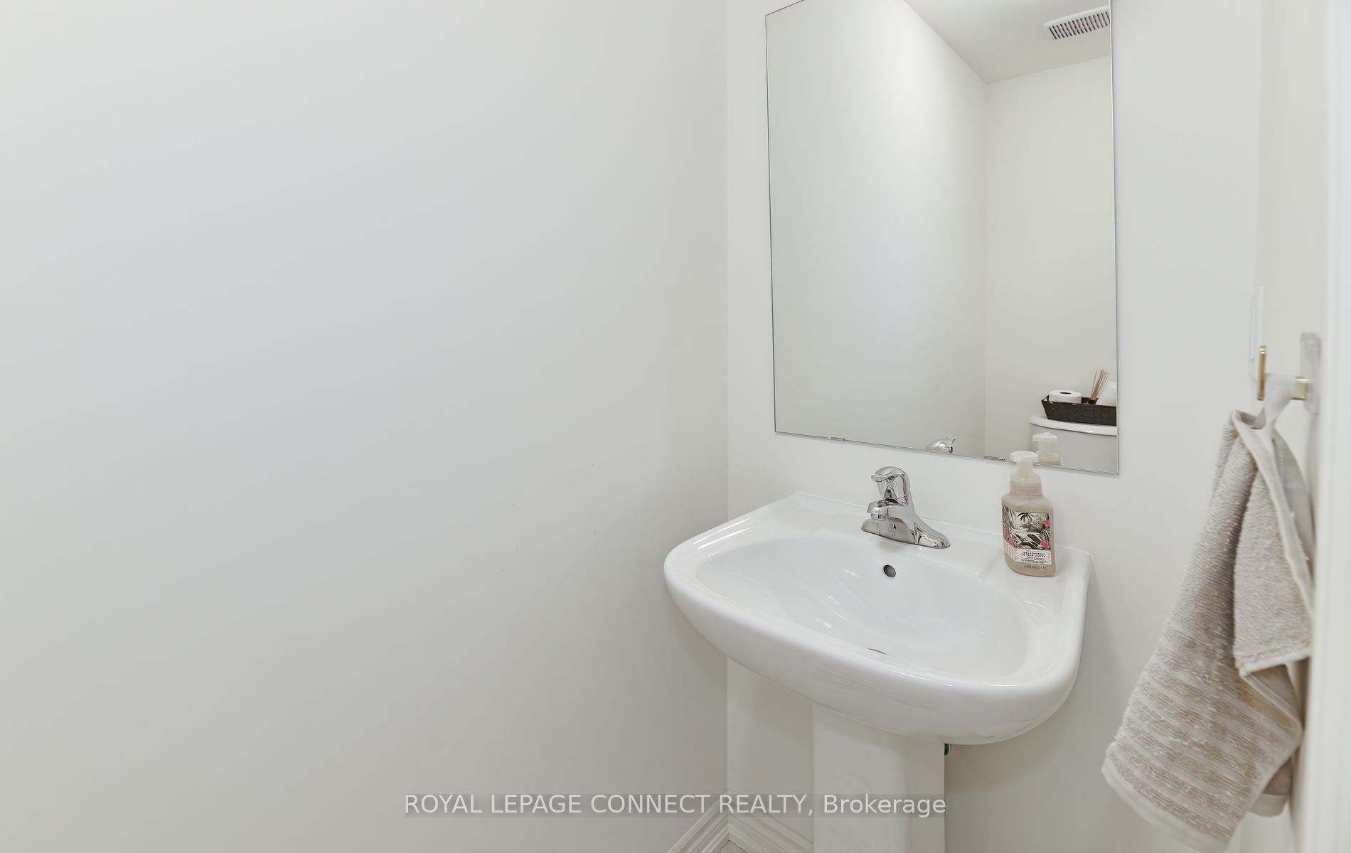 492 Salem Road S, #06