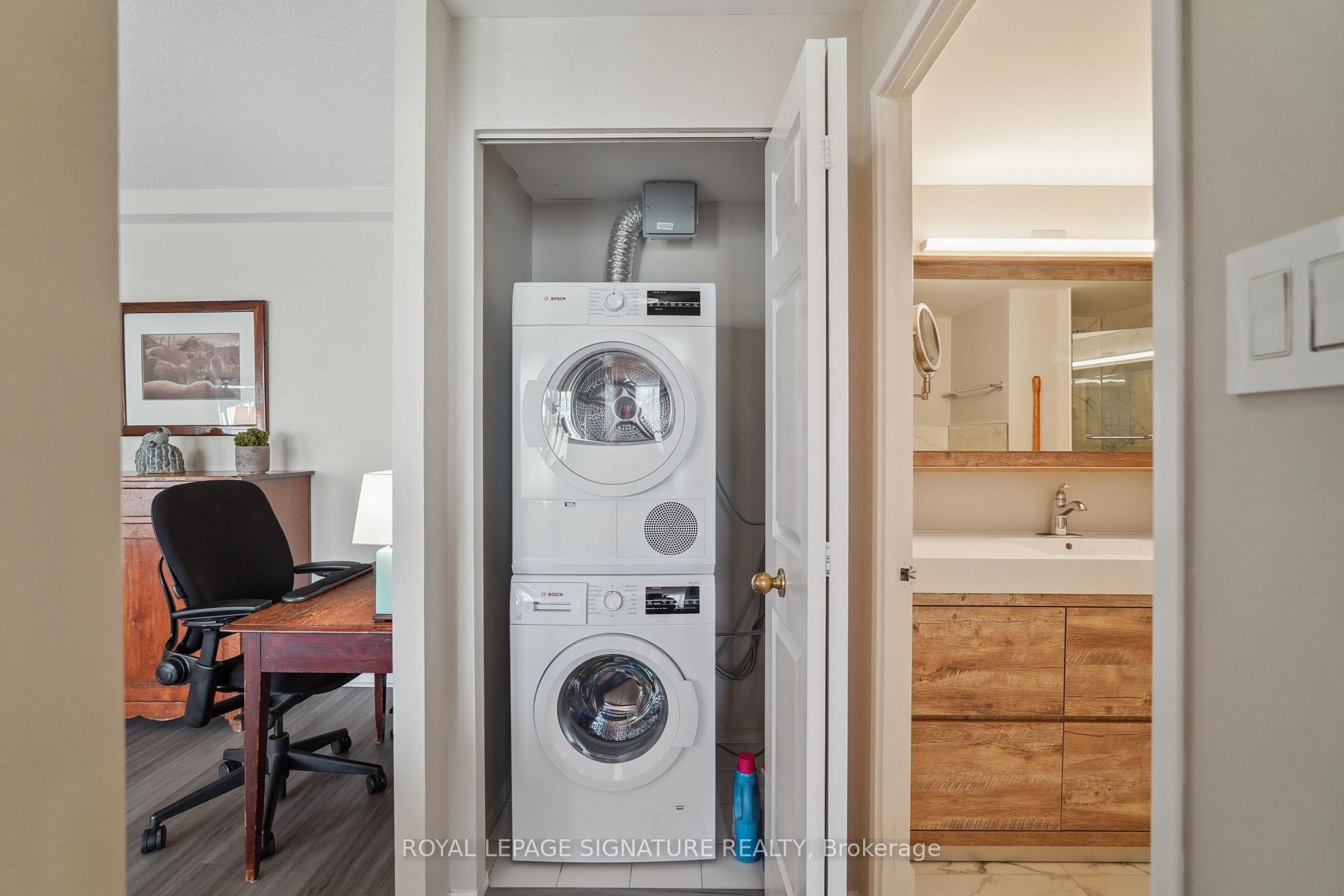 2 Bedrooms Condo at 271 Ridley, Toronto For sale