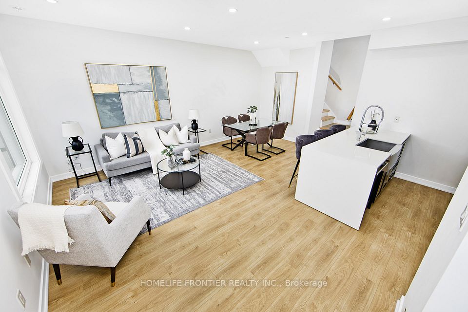 4020 Parkside Village