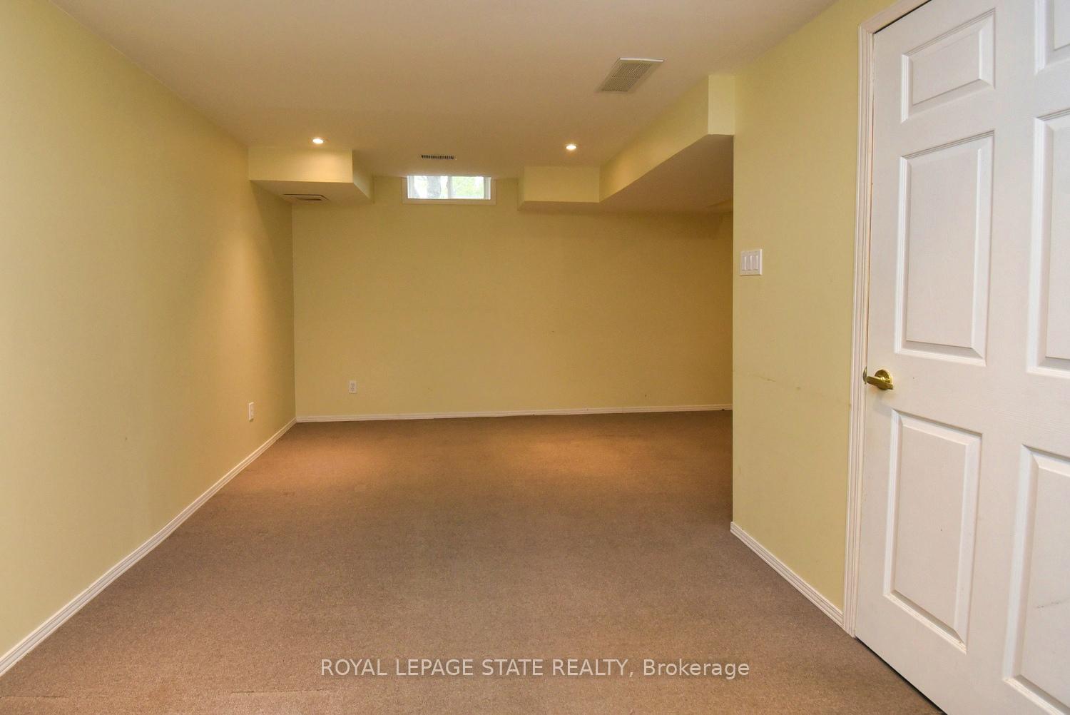 3 Bedrooms Condo at 565 Rymal, Hamilton For sale