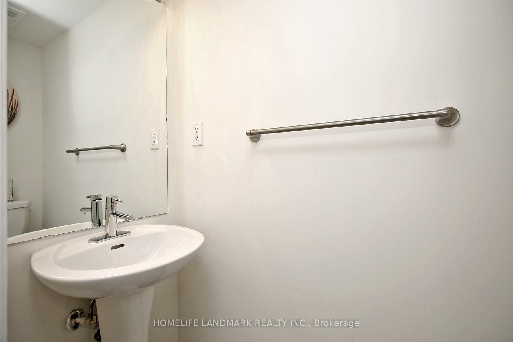 2 Bedrooms Condo at 90 Orchid, Toronto For sale