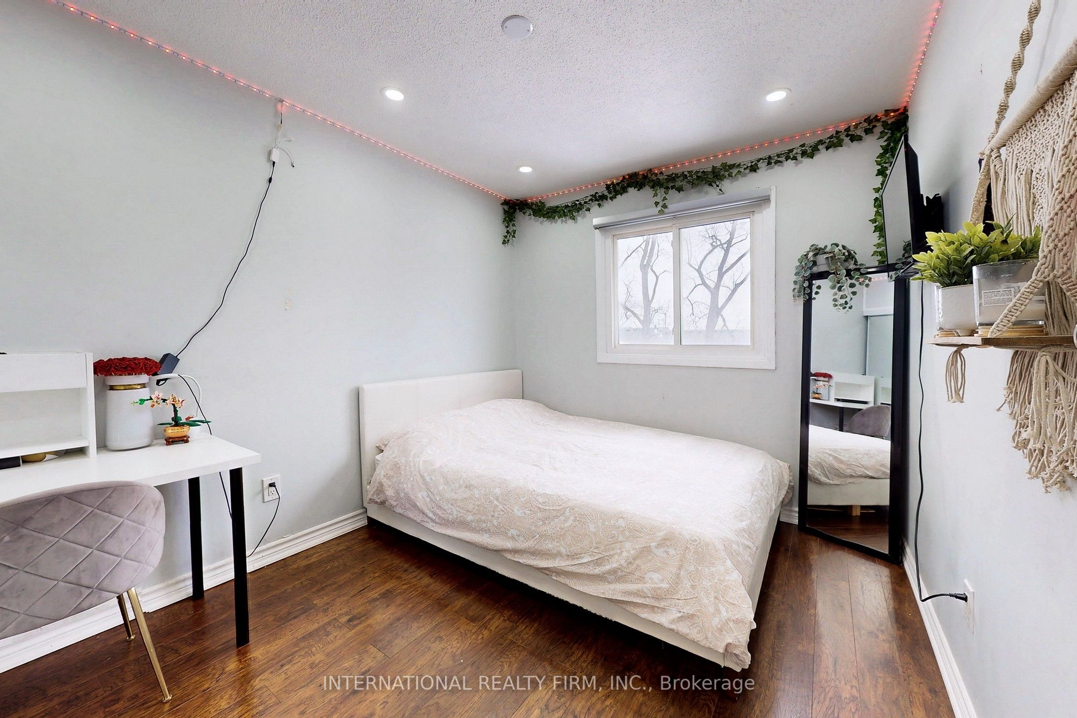 60 Hanson Road, #62