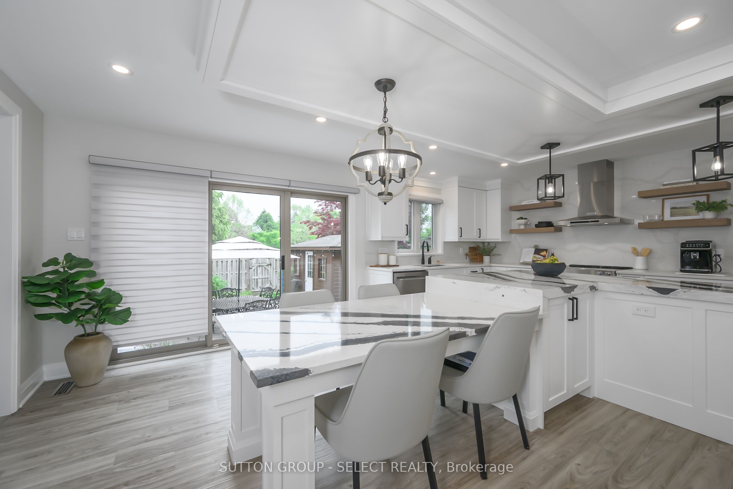 42 Pinebrook Court