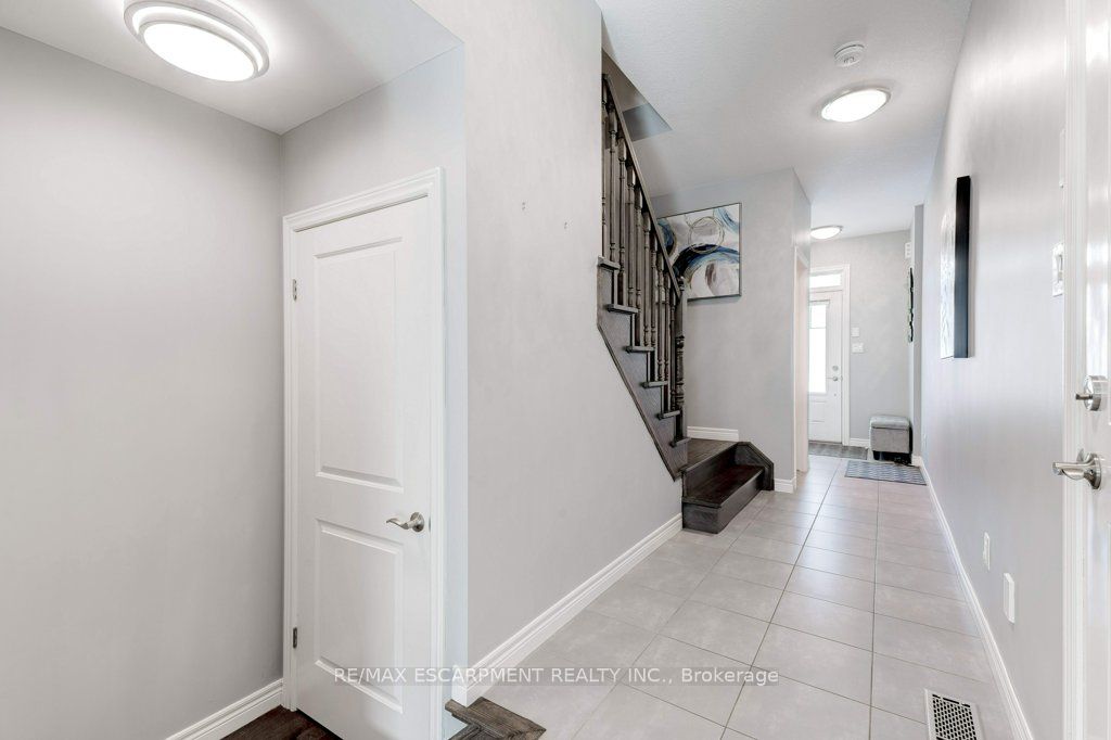 98 Shoreview Place, #12