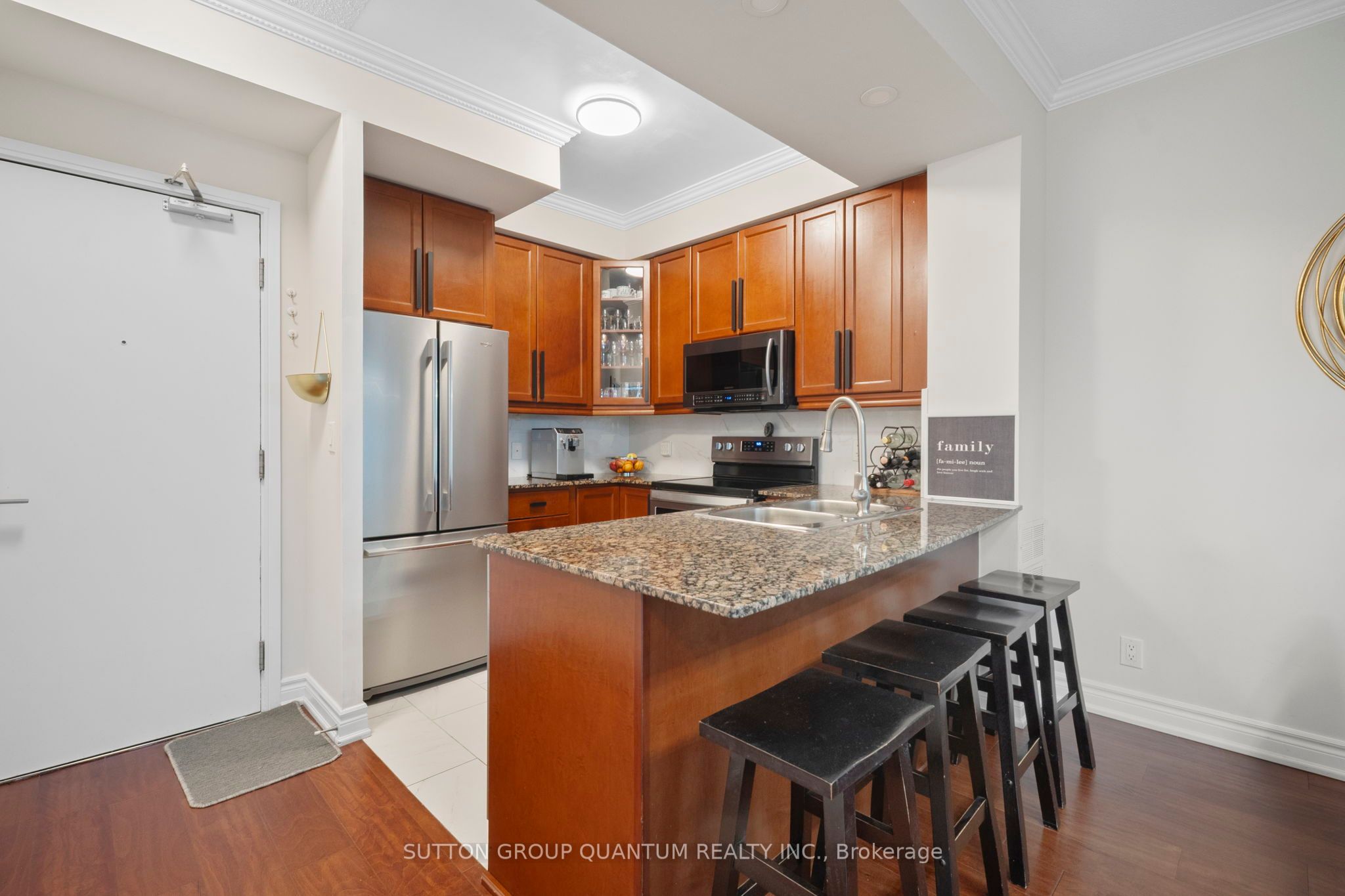 90 Absolute Avenue, #302