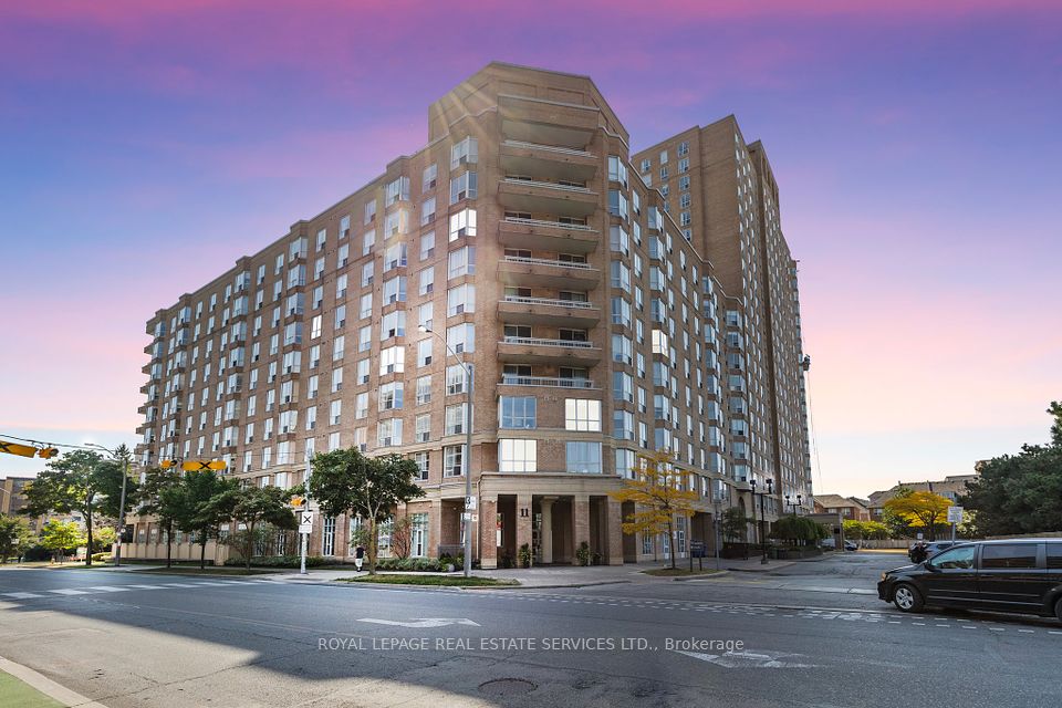 #204 - 11 Thorncliffe Pk Drive, Toronto, ON M4H 1P3