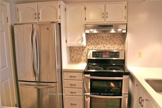 1 Bedroom Condo at 1 Aberfoyle, Toronto For sale